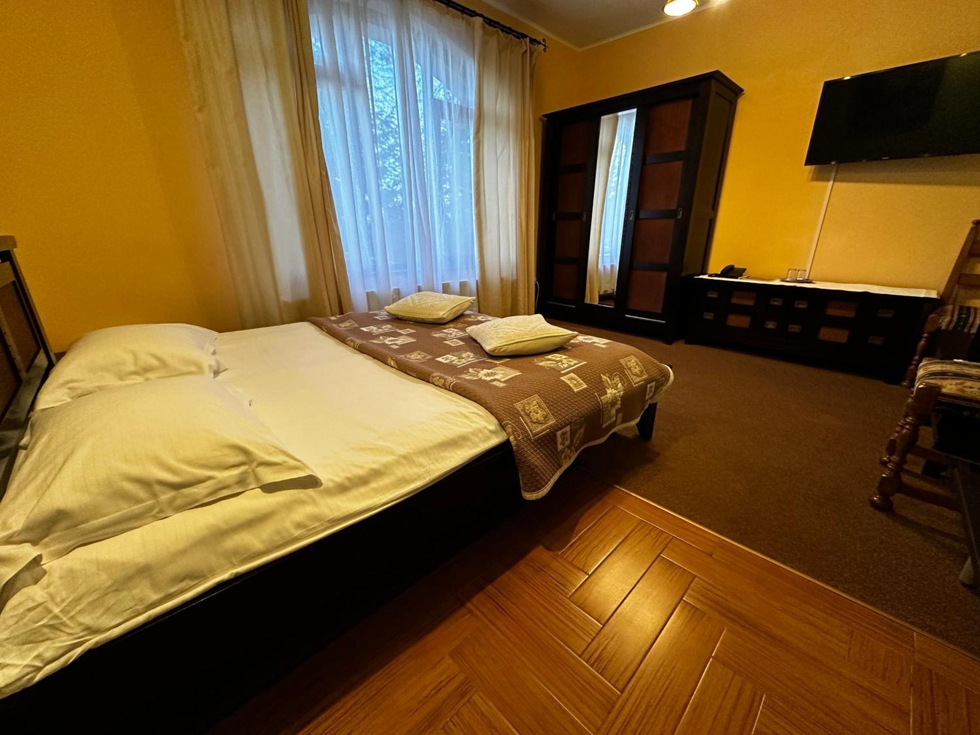 Pensiunea Crocus - Sauna & Billiard Poiana Brasov Exterior foto